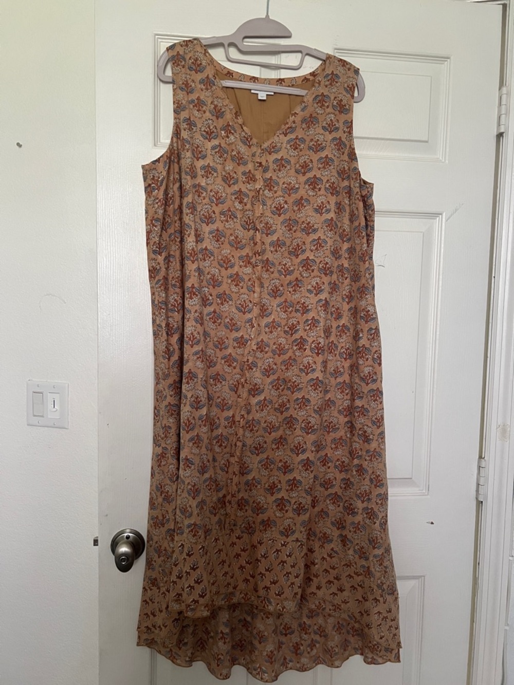 J. Jill Tan Floral V-Neck Sleeveless Midi Dress